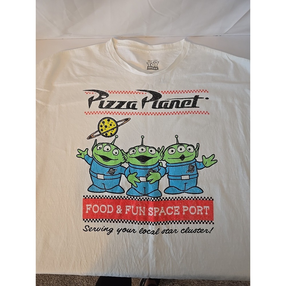 Disney Pixar Toy Story Pizza Planet Aliens T-Shirt Size  5XL